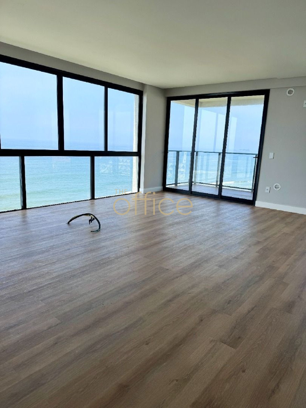 APARTAMENTO BARRA VELHA 01 POR ANDAR VISTA MAR em Itajuba — foto 2
