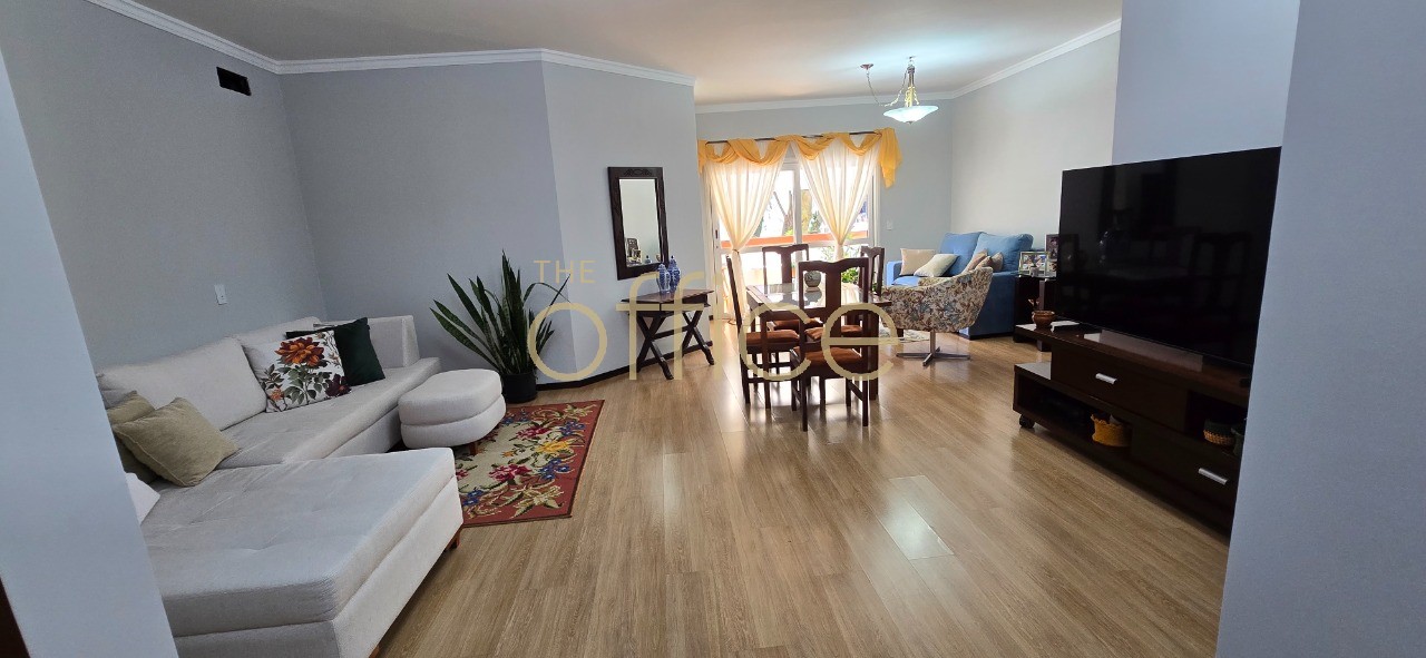 Amplo Apartamento no Centro - 189m² de Área Privativa em Centro — foto 3
