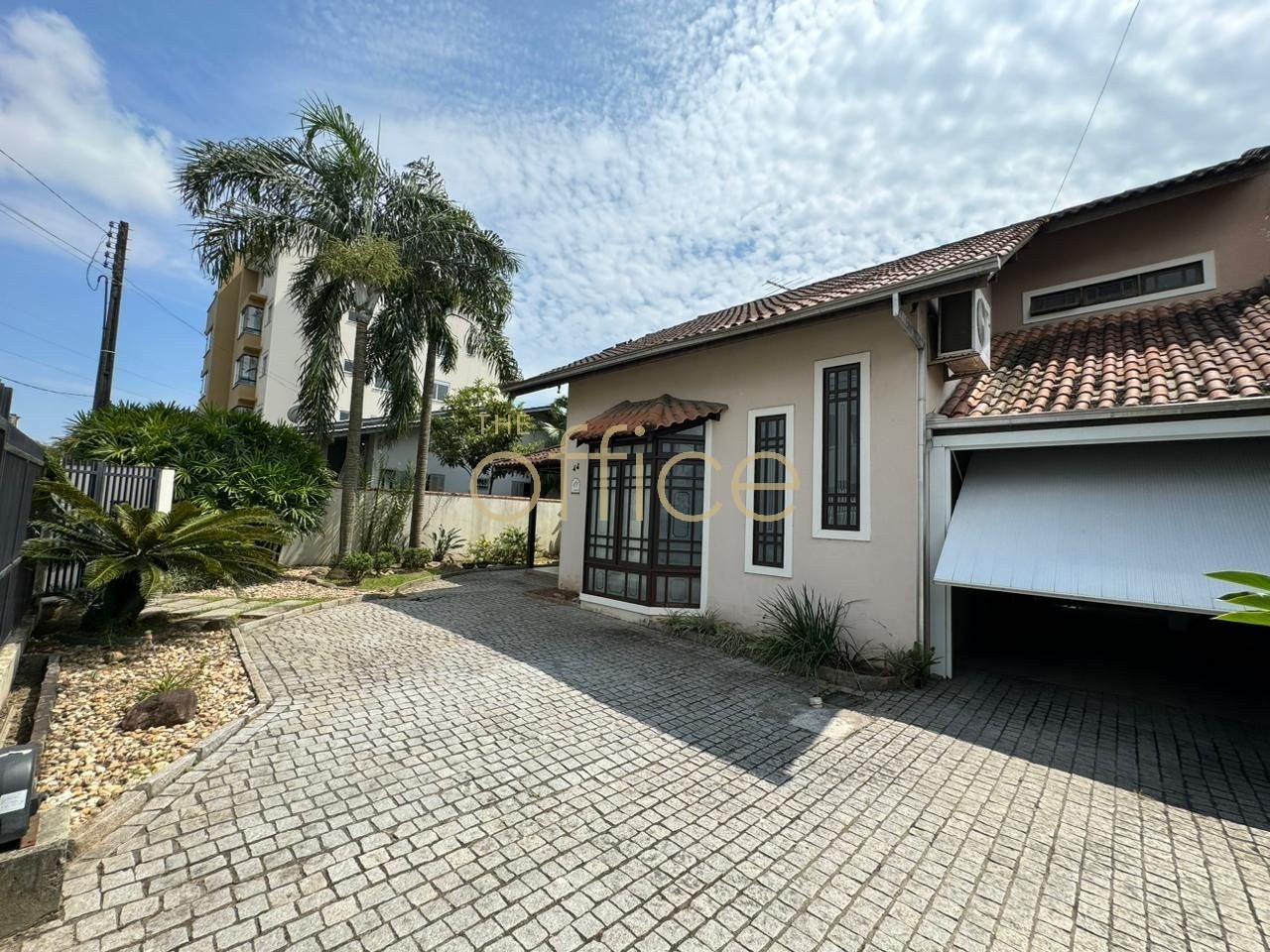 CASA COM 3 DORMITÓRIOS À VENDA, 130 M² POR R$ 699.000,00 - COMASA - JOINVILLE/SC em Comasa — foto 2