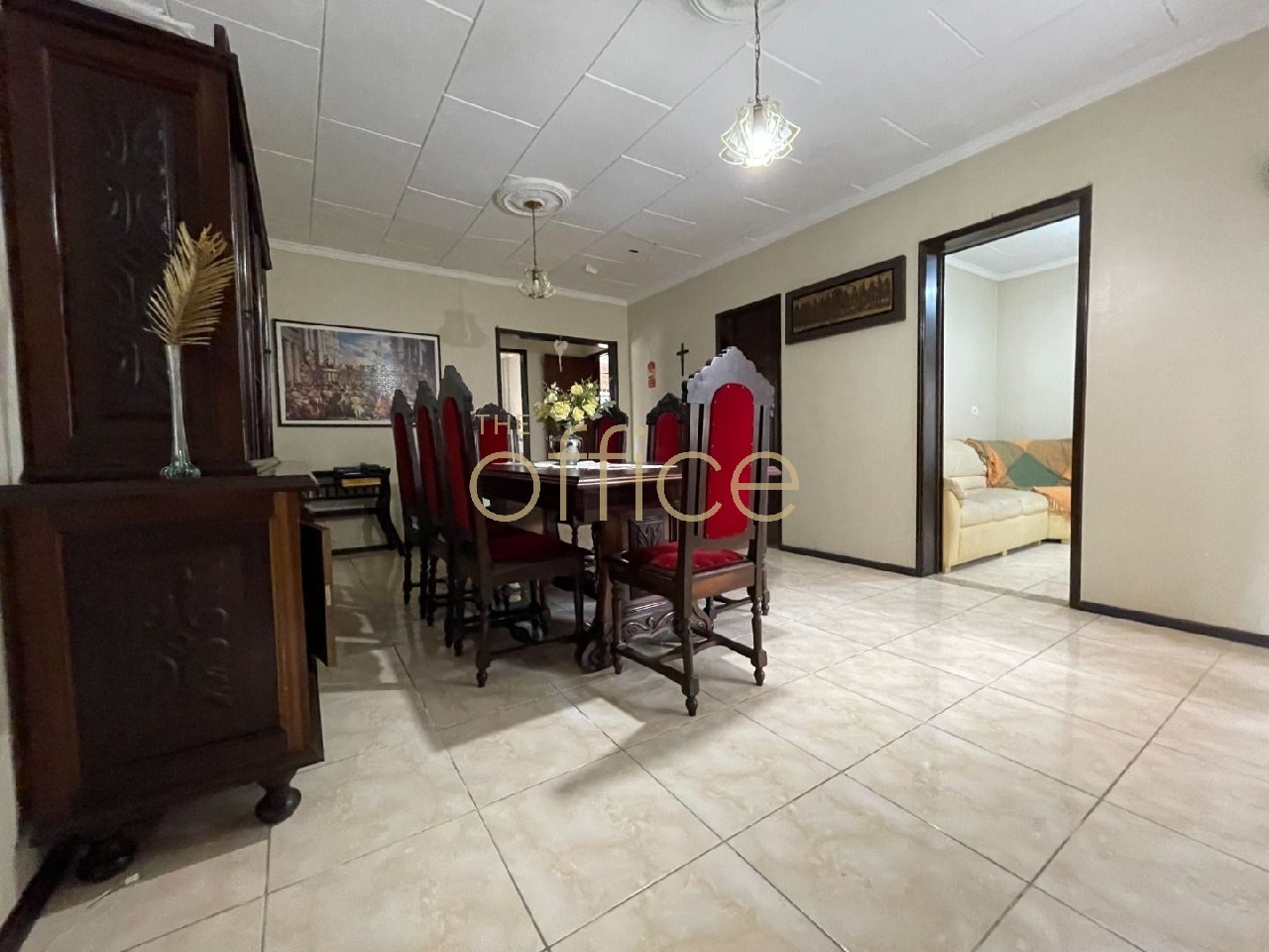 CASA PLANA NO BAIRRO GLÓRIA COM GRANDE POTENCIAL em Glória — foto 4