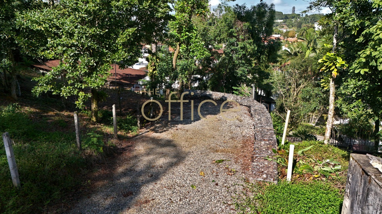Terreno em América · Joinville