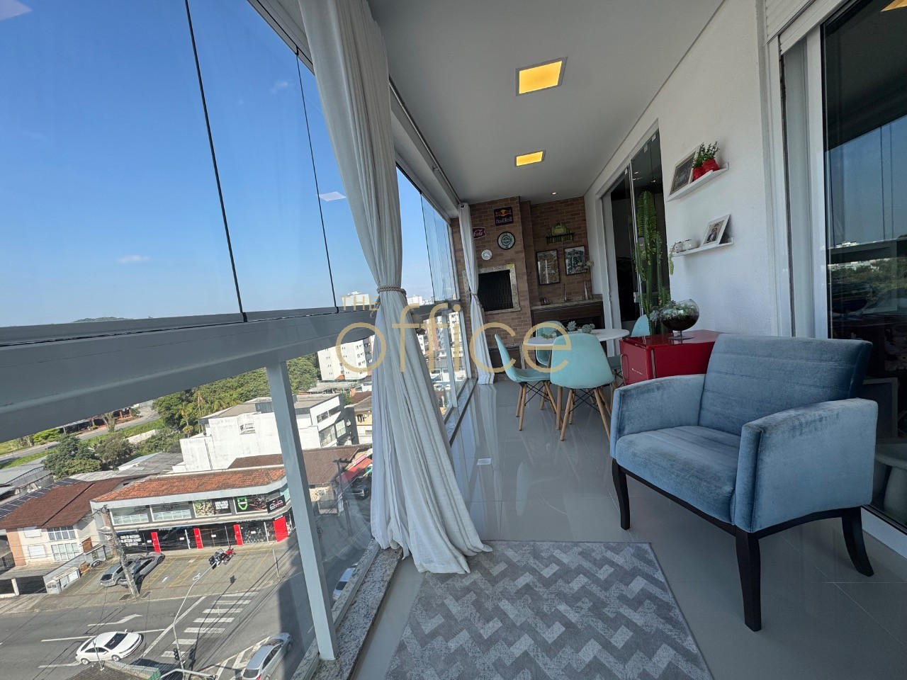 Amplo apartamento no Saguaçu em Saguaçu — foto 3