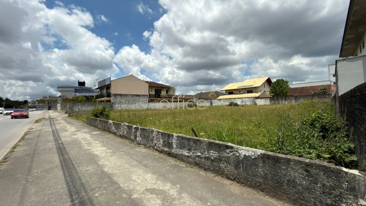 Terreno à venda em Joinville-SC, no bairro Guanabara, com 405m² de área disponível! em Guanabara — foto 3