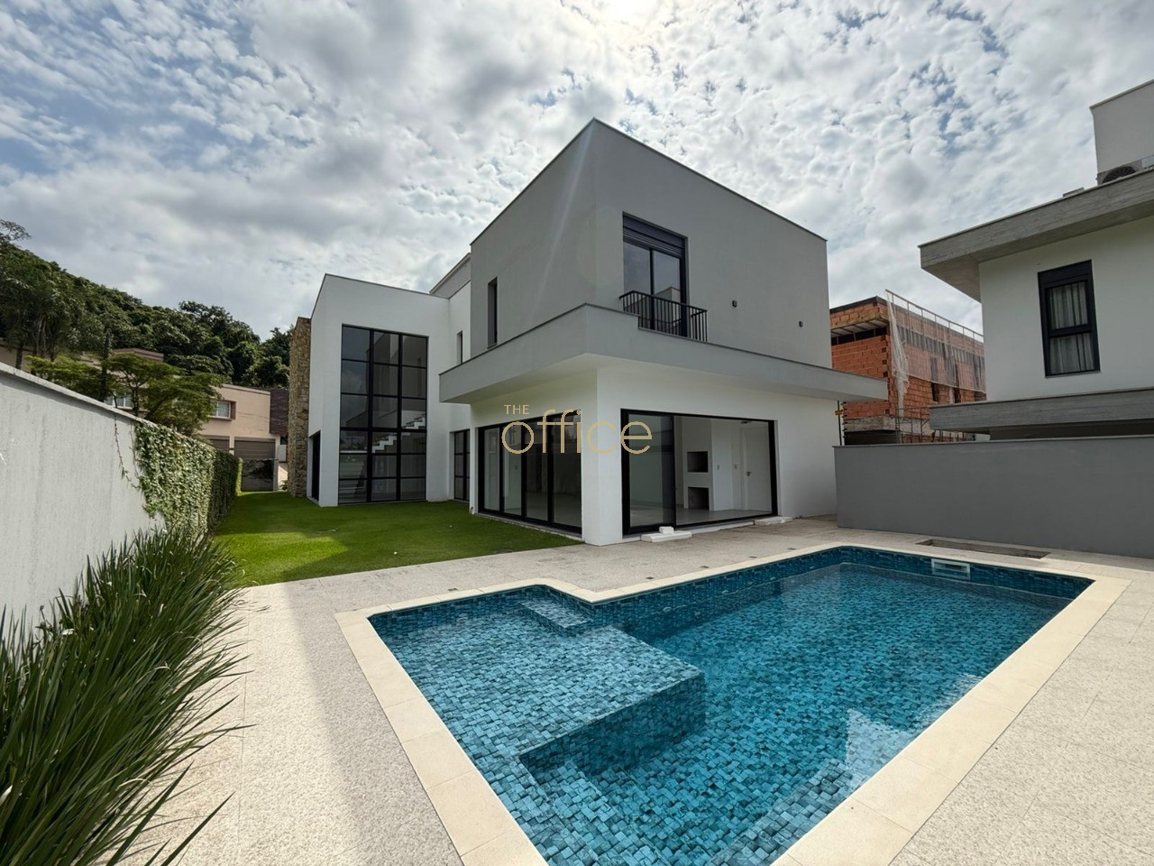 Sobrado com 4 suítes Residencial Orleans em América — foto 4