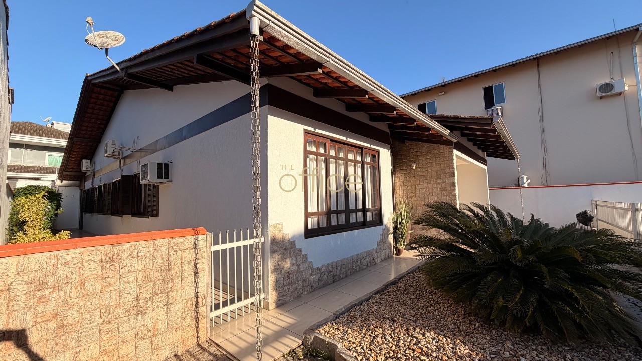 Condominio Fechado em Saguaçu — foto 2