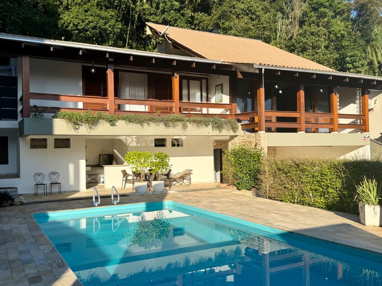Sobrado em Costa e Silva · Joinville