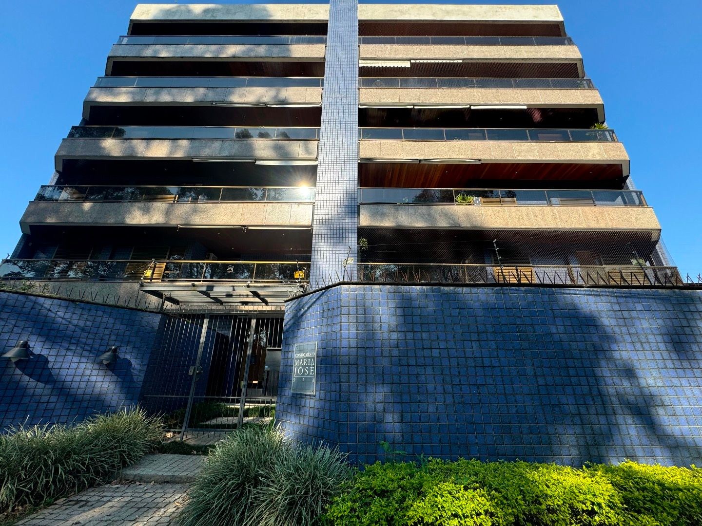 AMPLO APARTAMENTO ESTILOSO em Anita Garibaldi — foto 2