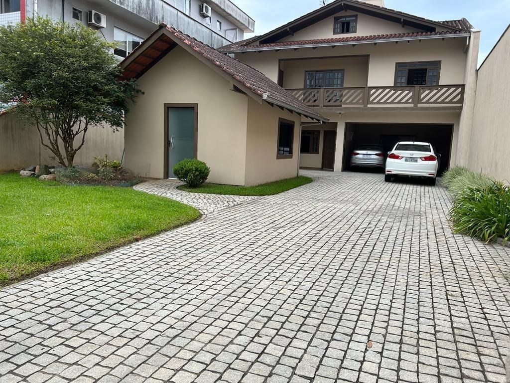 Sobrado em Boa Vista · Joinville