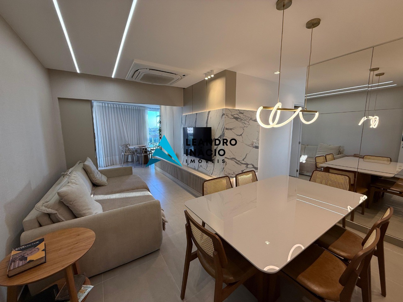 Apartamento à venda na Praia do Morro, Guarapari-ES: 2 quartos, 1